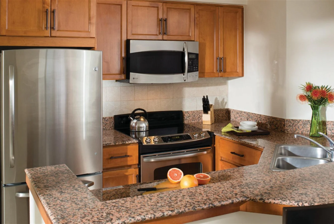 Full Kitchen