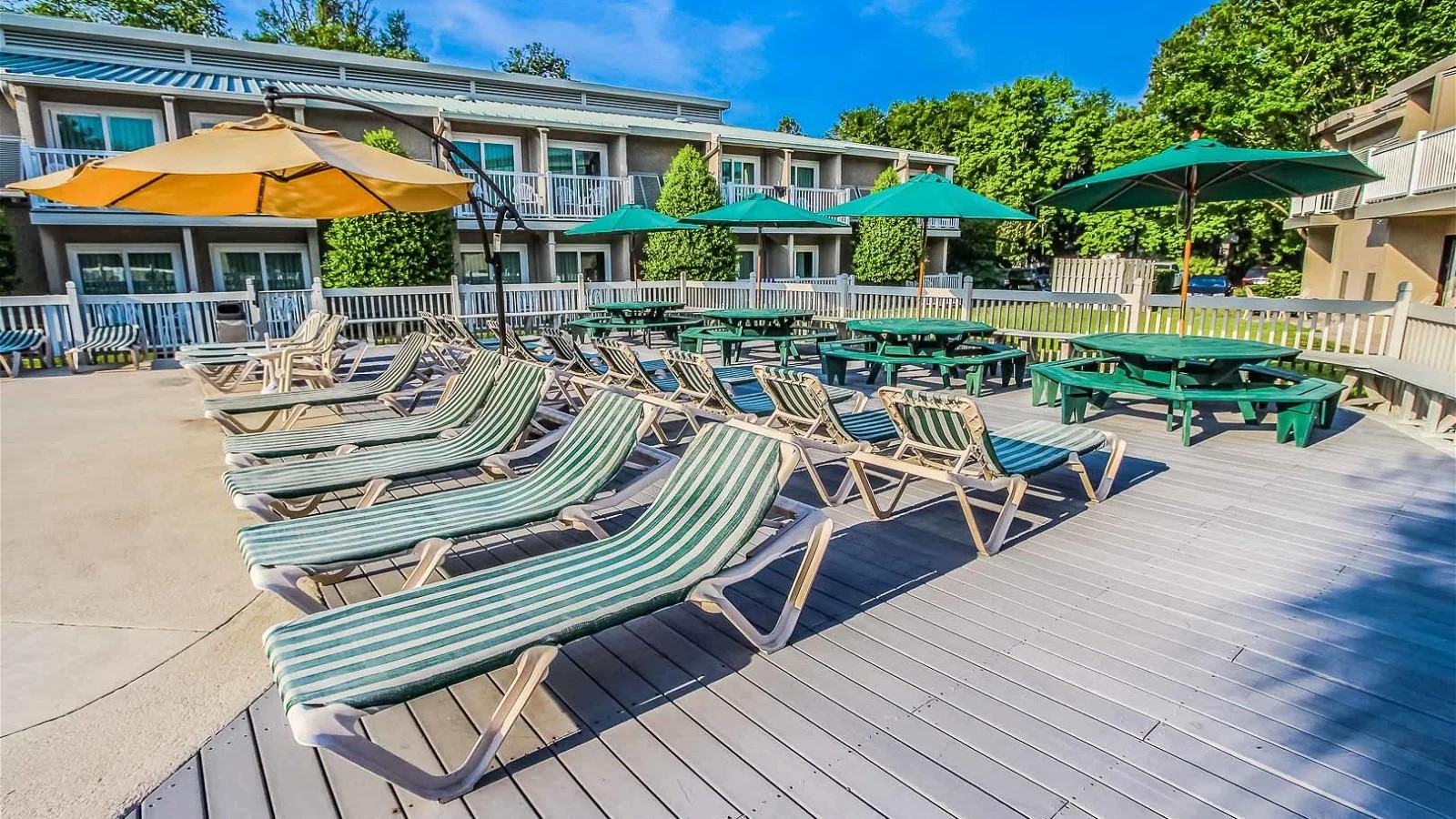Players Club Resort Sundeck