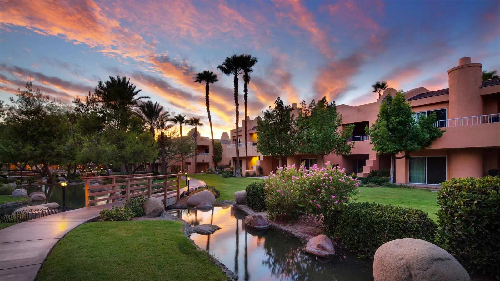 The Westin Mission Hills Resort Villas Grounds