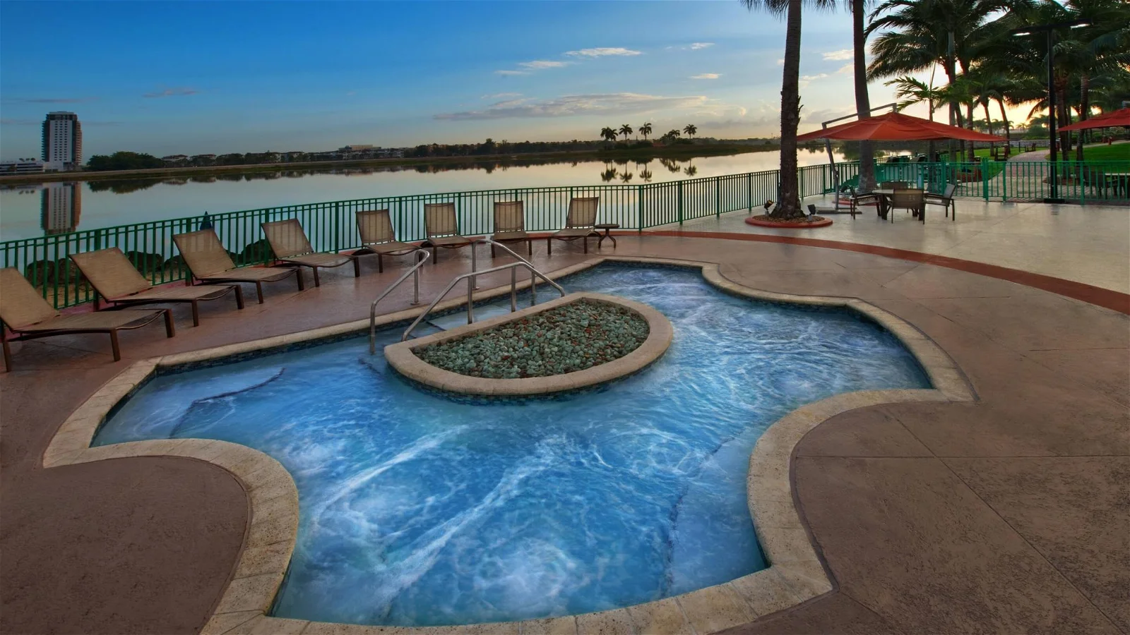 Whirlpool Hot Tub