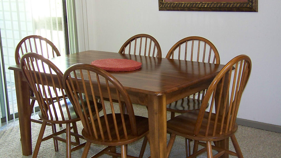 6-Seat dining room table