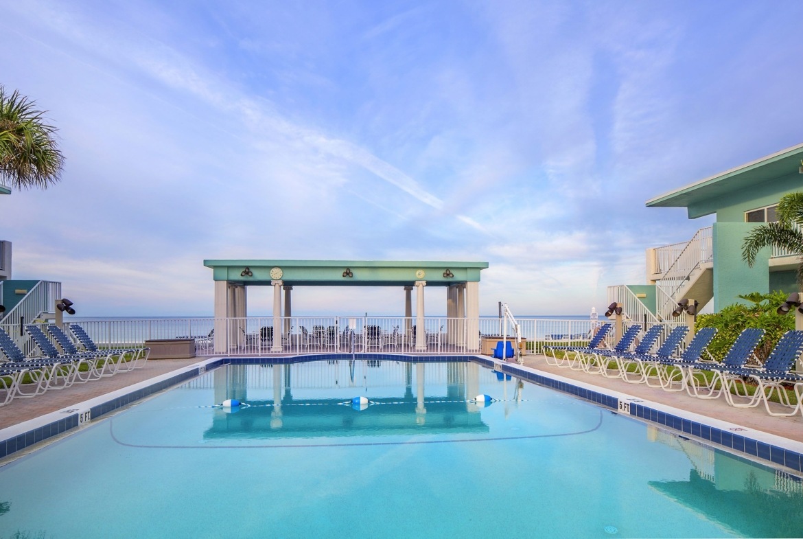 Via Roma Beach Resort, A Bluegreen Resort Pool
