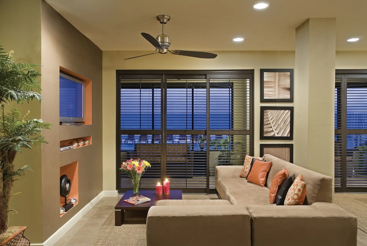 Daytona Seabreeze Resort Presidential Suite Living Room