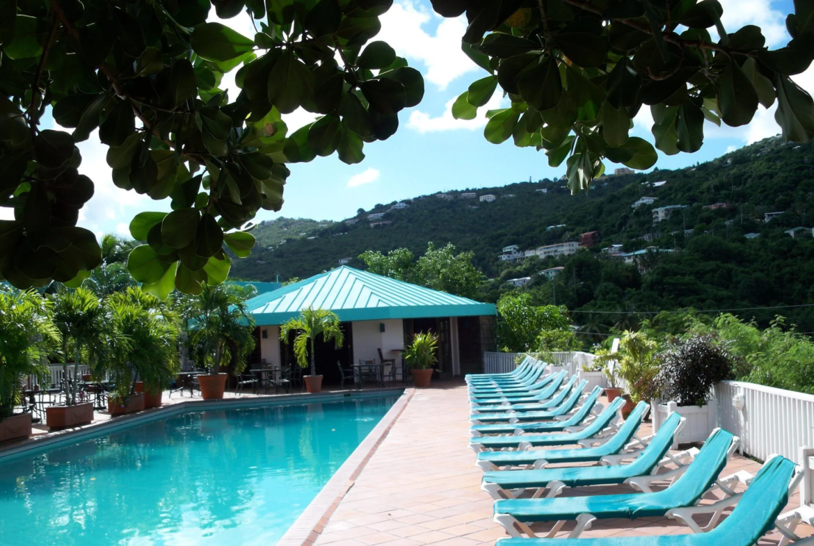 Poolside Bar