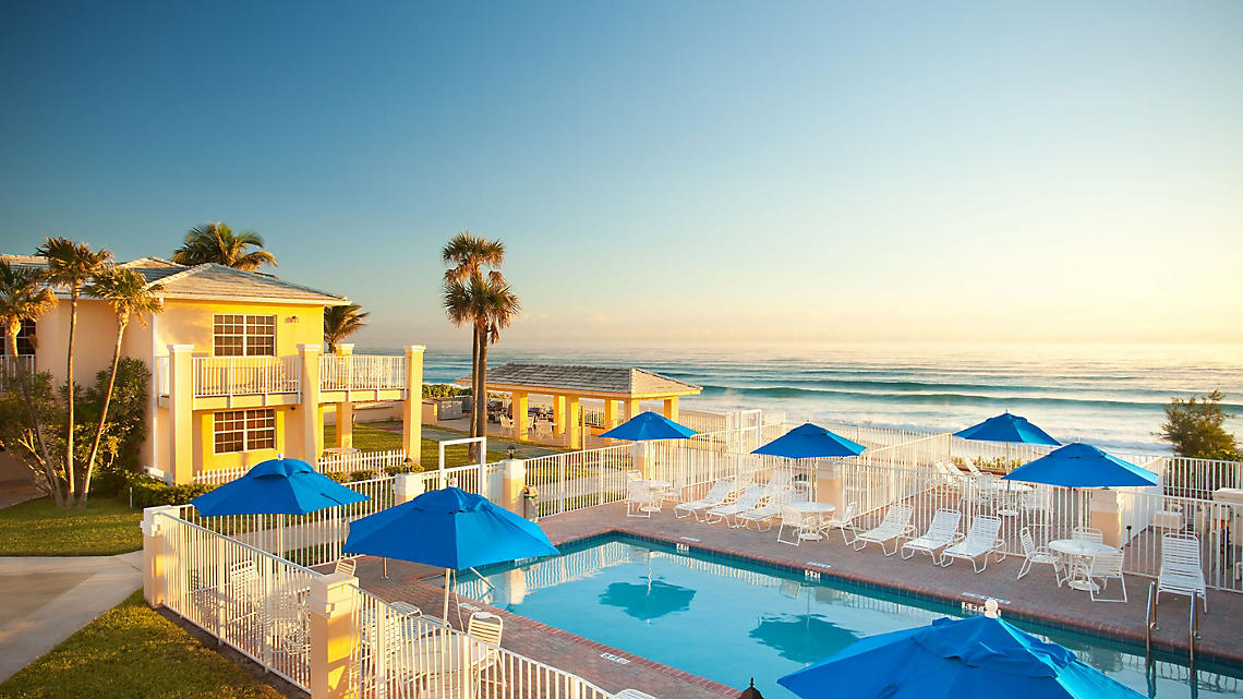 Gulfstream Manor pool