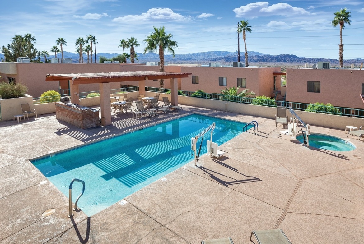 havasu dunes pool