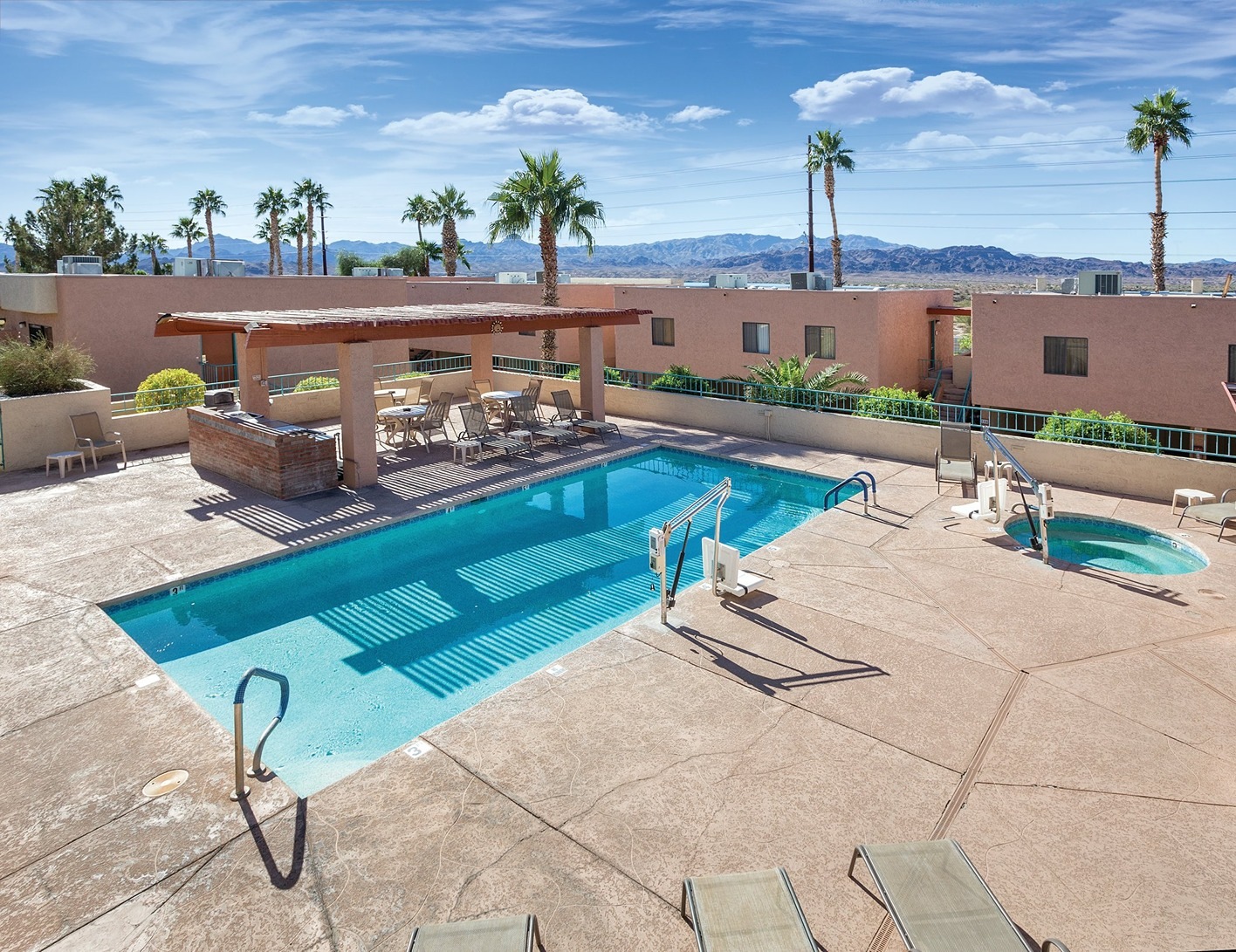 havasu dunes pool