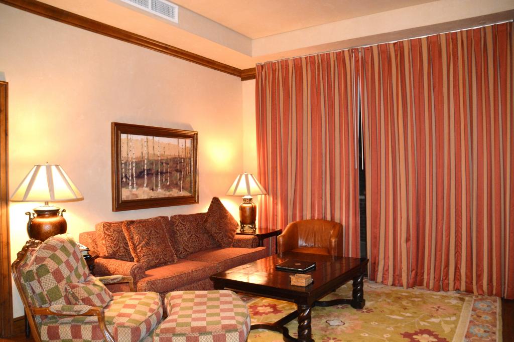 Hyatt Grand Aspen Living Room
