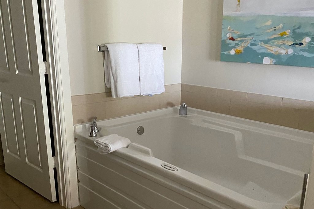 Bath Tub