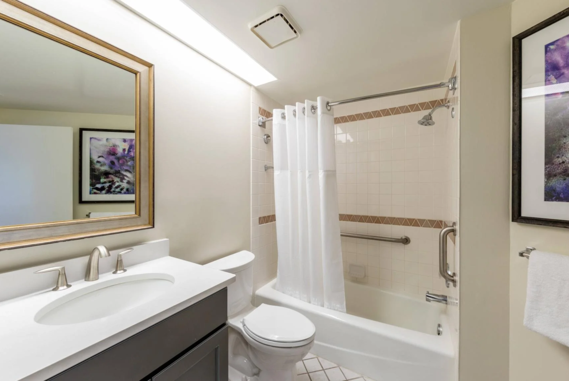 Marriott's Imperial Palm Villas Bathroom