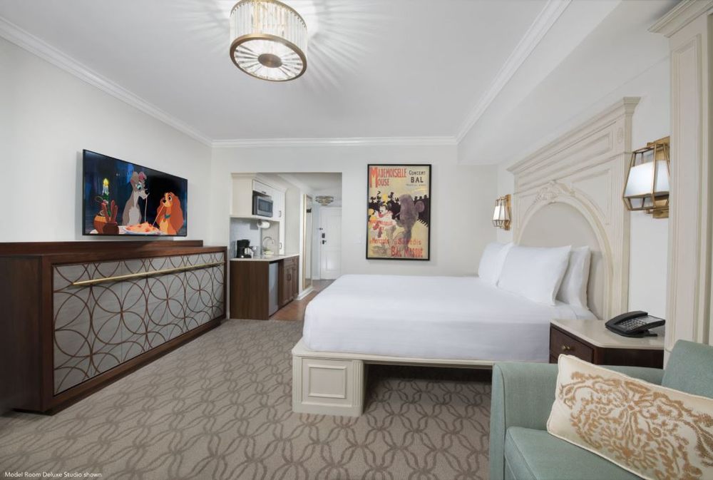 Bedroom with Bed
