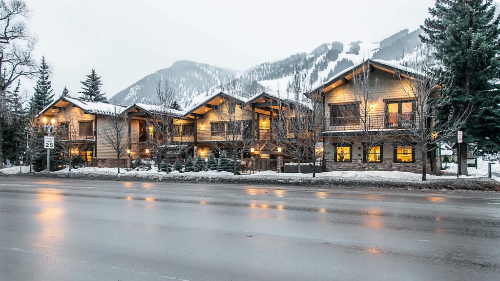 the innsbruck aspen exterior