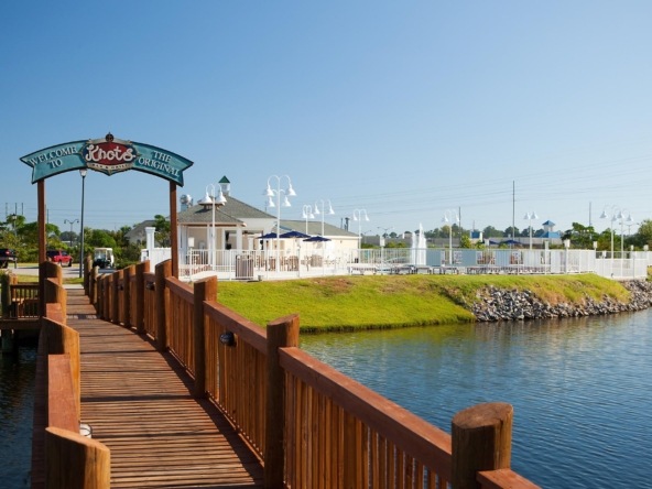 Bluegreen Vacation Locations: Harbour Lights boardwalk