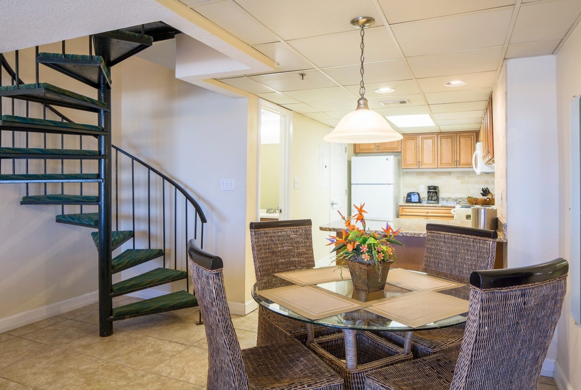 Dining Room Area