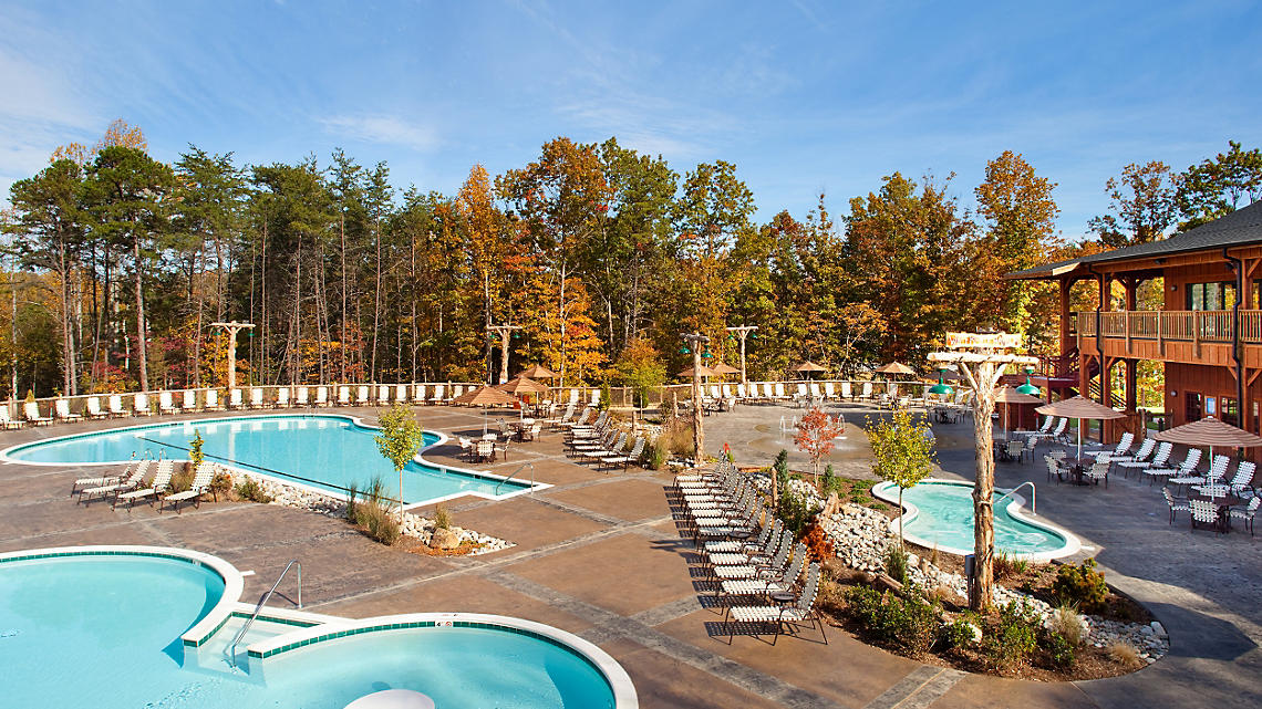 shenandoah crossing pools