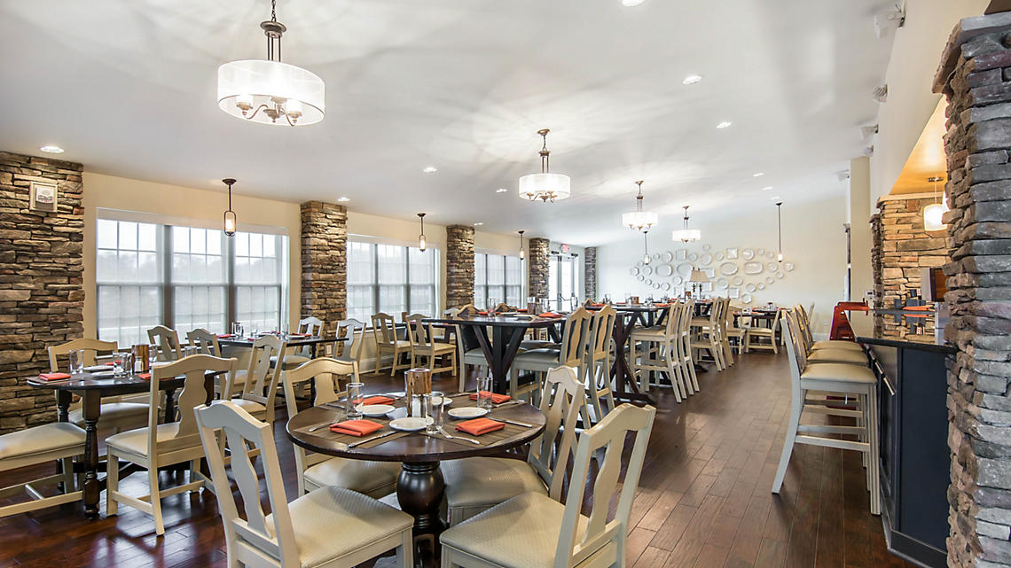 restaurant dining room