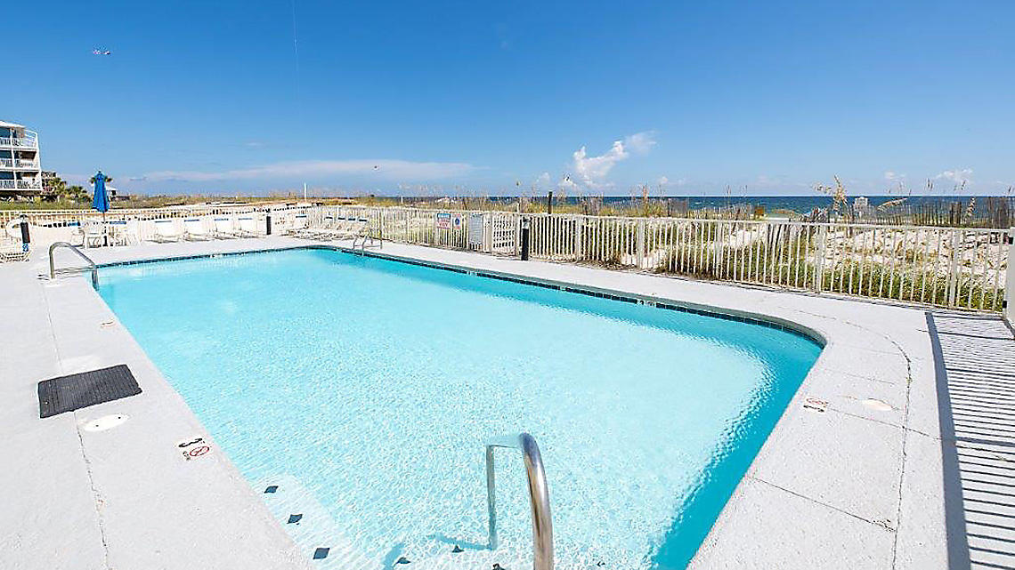 shoreline towers pool
