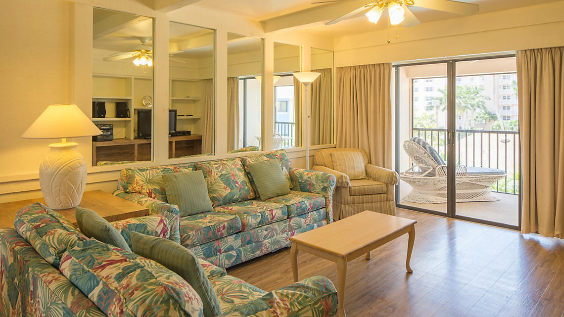 Tropical Sands Resort Living Area