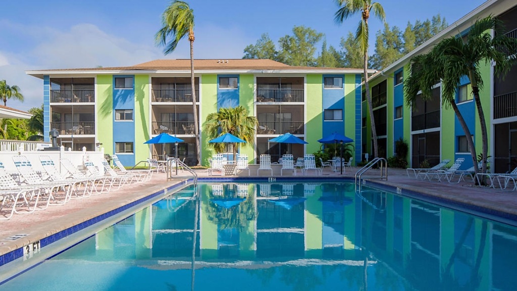 Tropical Sands Resort