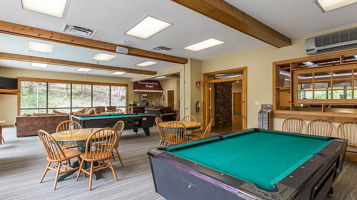 Mountain Loft pool table