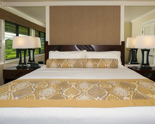Alii Kai Resort bedroom with king bed