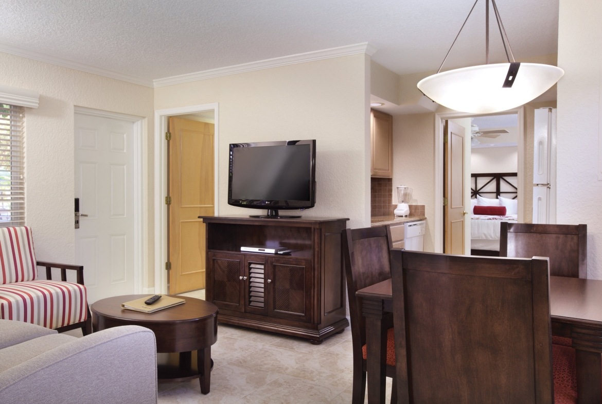 Wyndham Sea Gardens Beach Living Area