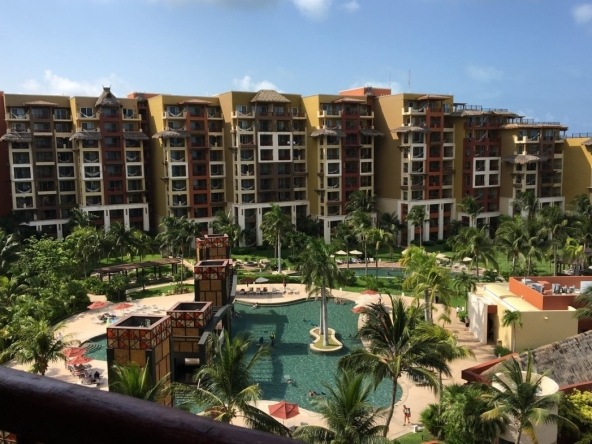 Villa Del Palmar - Cancun Waterfront Resort