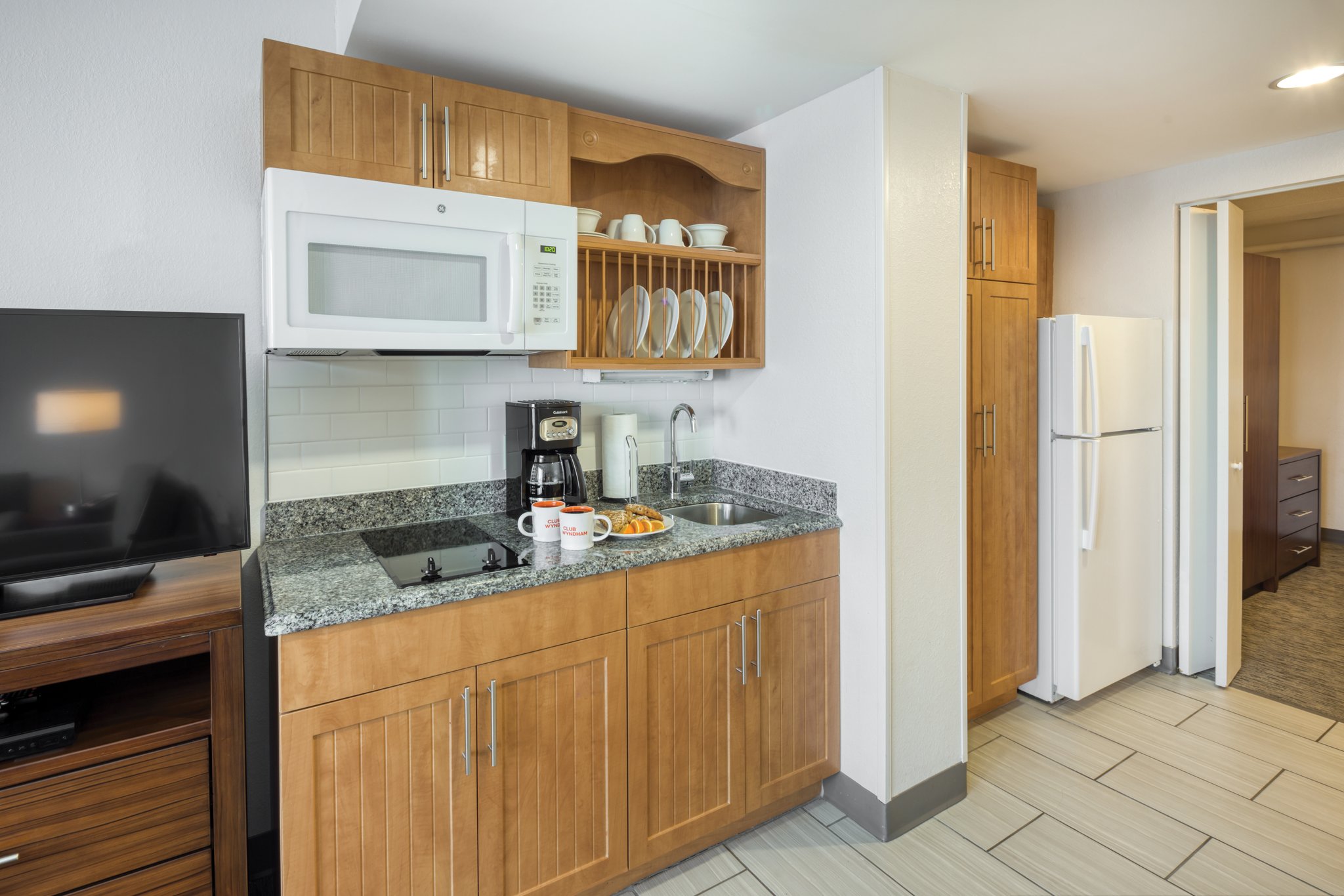 partial kitchen