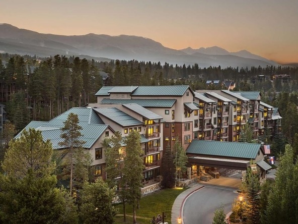 Valdoro Mountain Lodge, A HGVC Resort Exterior