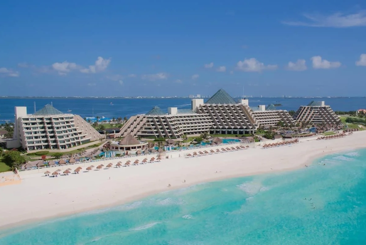 Gran Melia Cancun beach