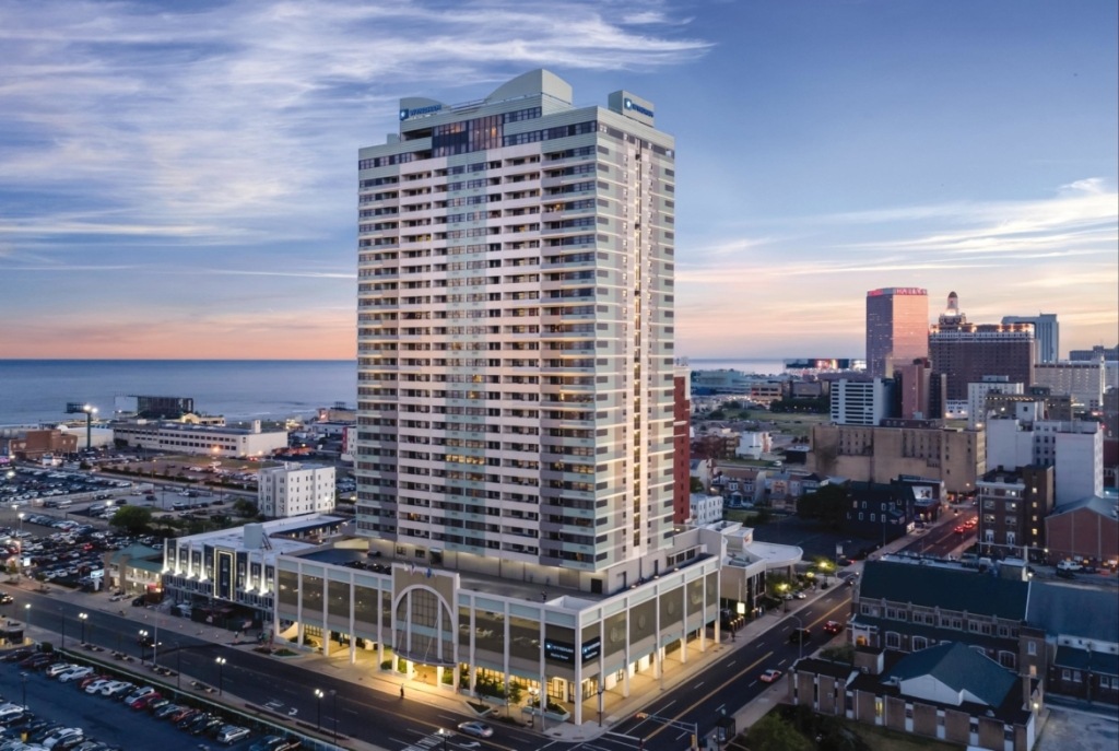 Club Wyndham Skyline Tower Exterior