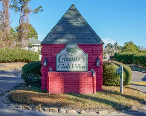 Entrance to Country Club Villas