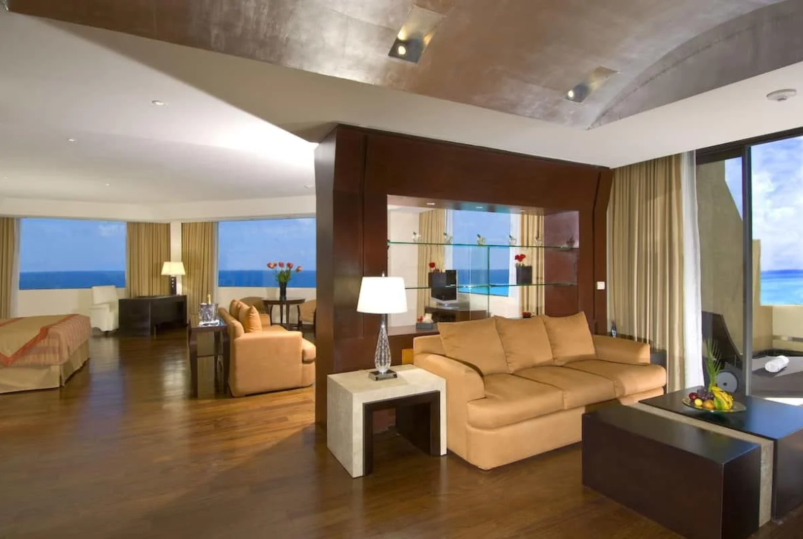 Gran Melia Cancun living area