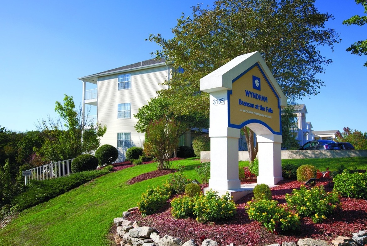 Wyndham Branson At The Falls exterior