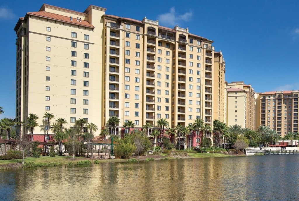 Cheap Vacations in February: Wyndham Bonnet Creek Resort