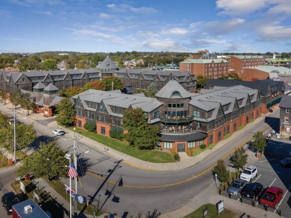 Wyndham Long Wharf Resort