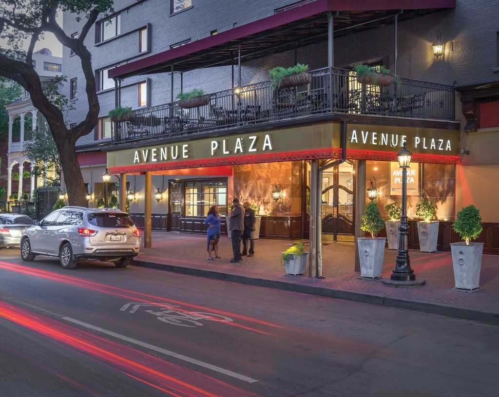 Wyndham New Orleans At Avenue Plaza