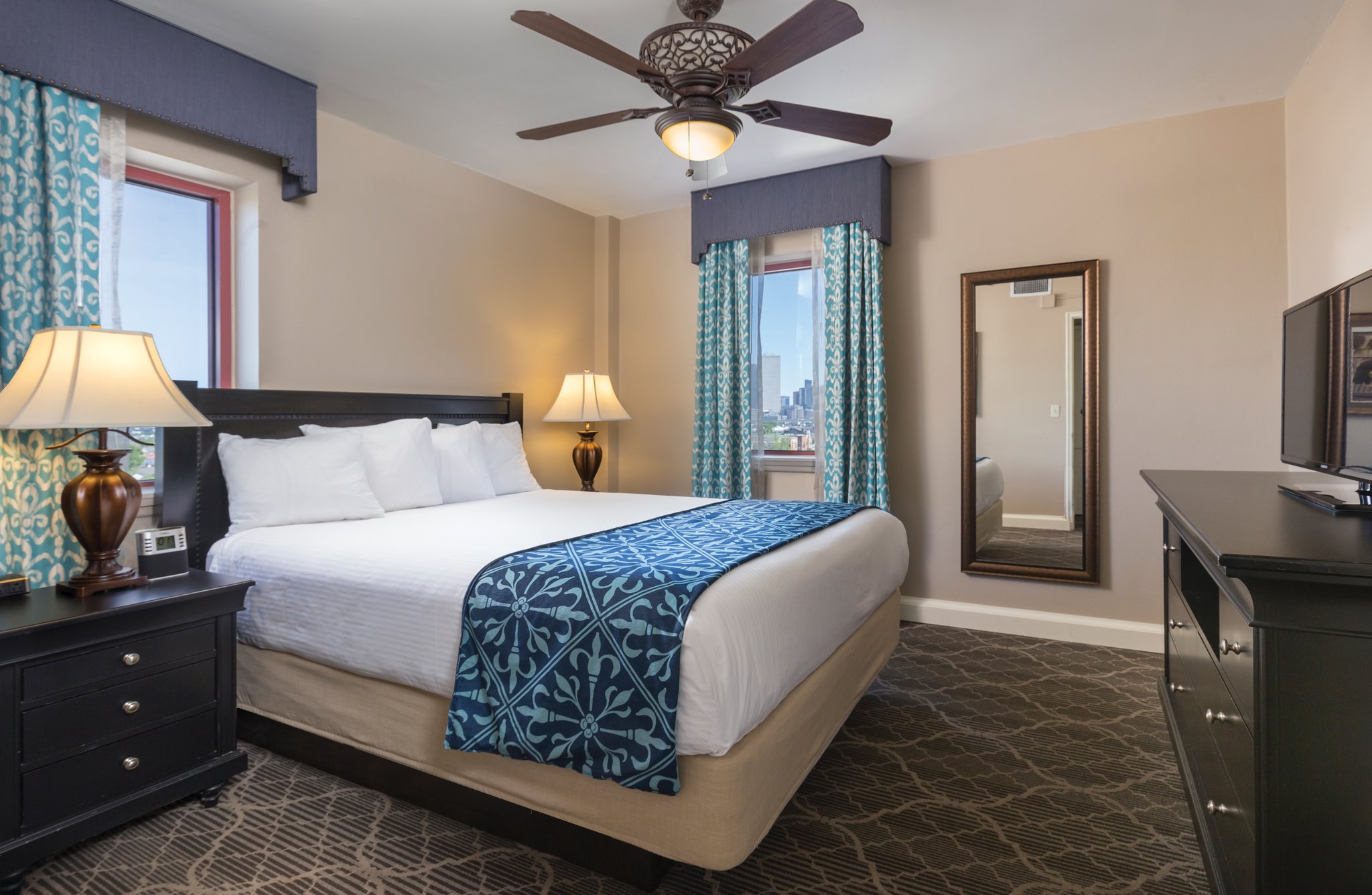 Wyndham New Orleans At Avenue Plaza master