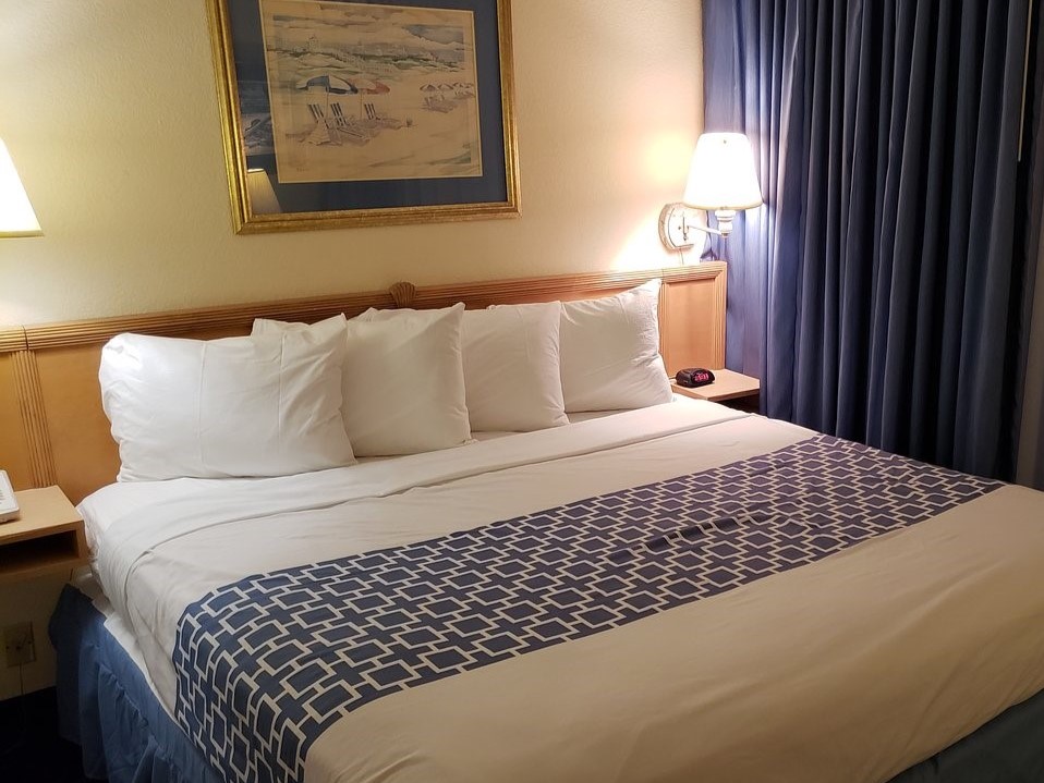 Yachtsman Resort master bedroom