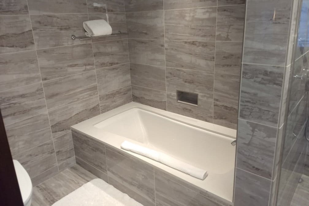 Bath Tub