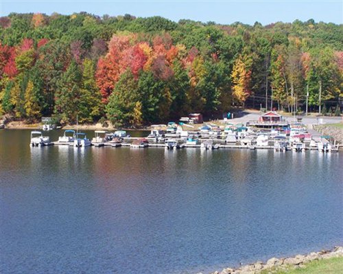Silverwoods At Treasure Lake Marina