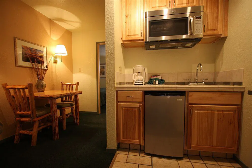 The Lodge at Lake Tahoe kitchen