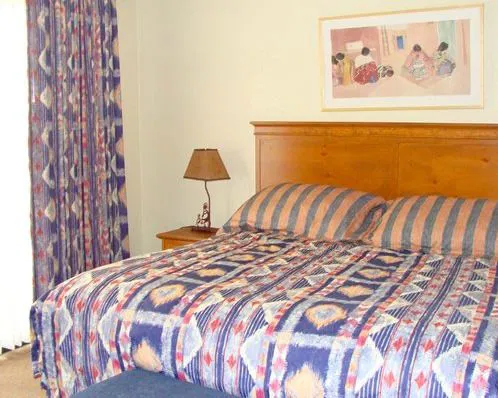 Royal Aloha Vacation Club Membership: Royal Aloha Vacation Club - Chandler Bedroom