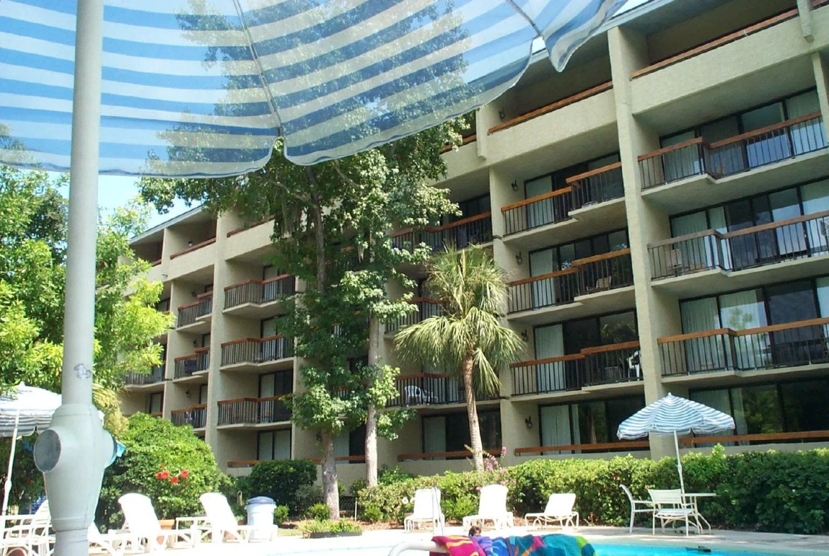 Sea Crest Surf And Racquet Club