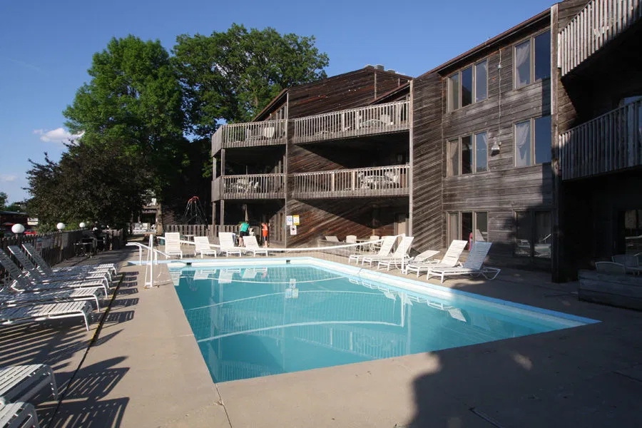 West Oaks Pool