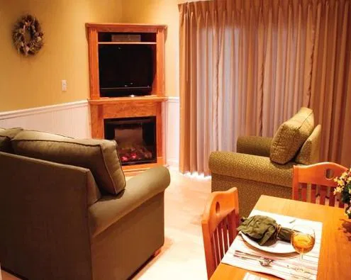Trade Winds on the Bay Living Area