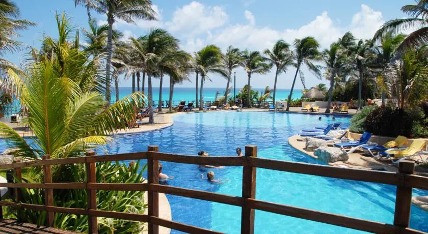 Rhc At Grand Oasis Cancun Pool