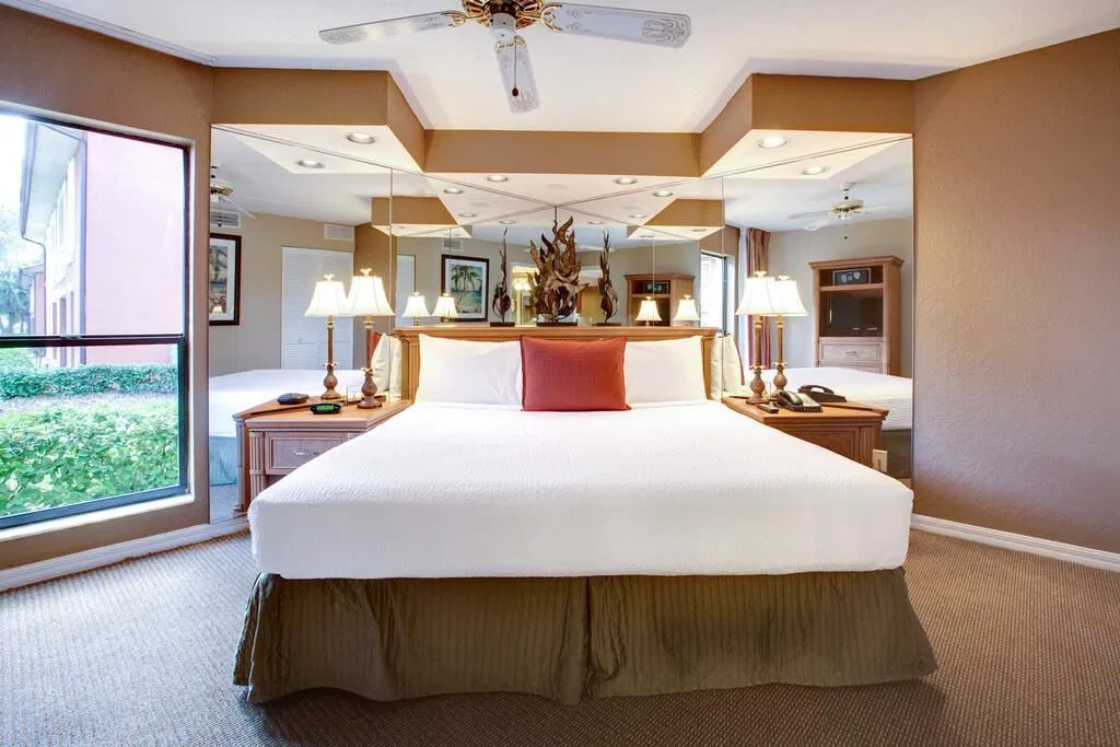 Legacy Vacation Club At Lake Buena Vista. bedroom