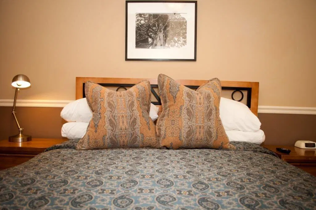 Kingsbury Crossing exterior bedroom
