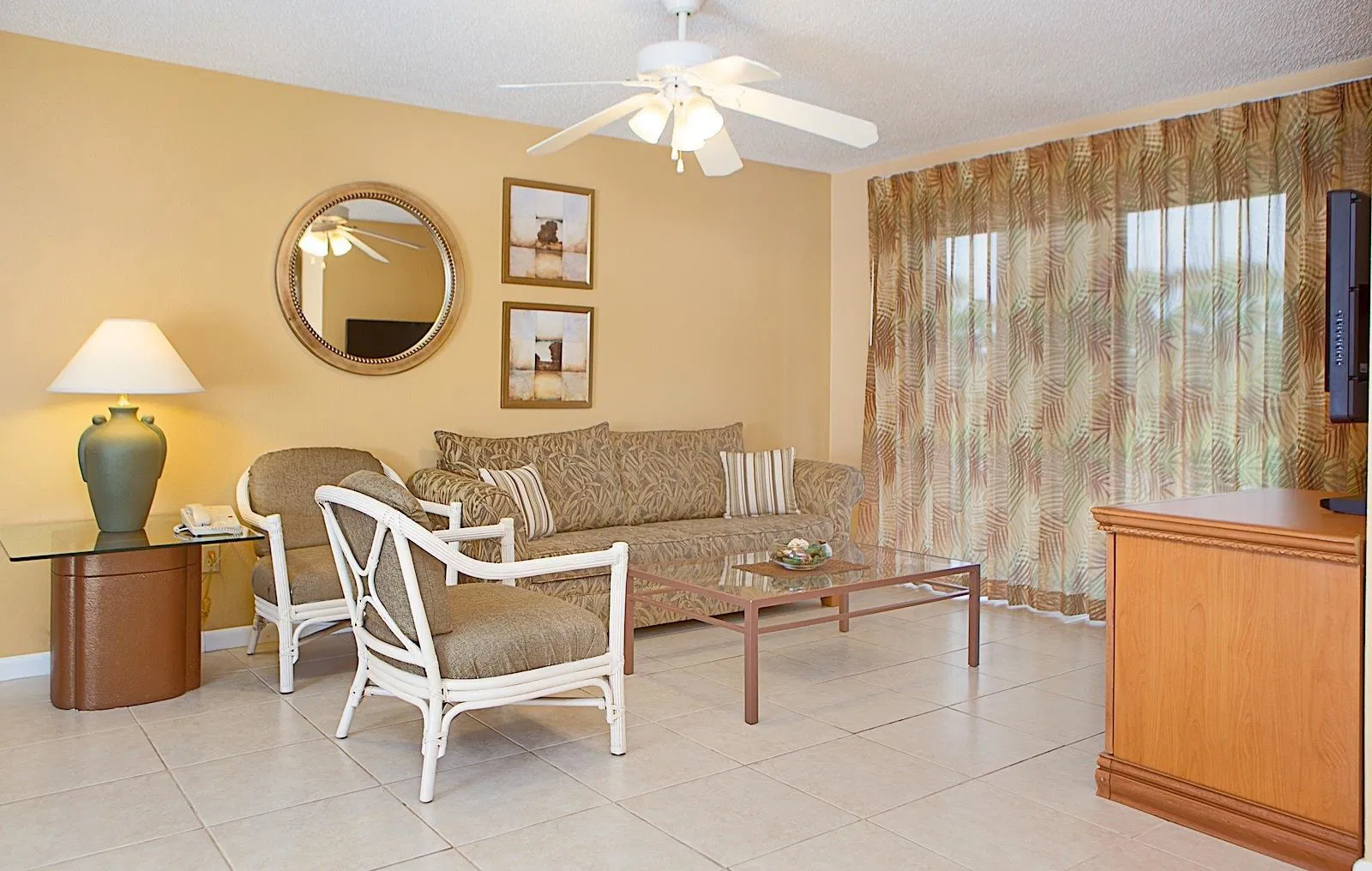 living room at Legacy Vacation Club Palm Coast